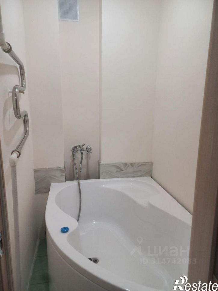 2-комн квартира ул Тулаева, 150,  д. 150