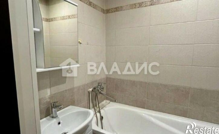 3-комн квартира улица Пугачёва, 17Г,  д. 17Г