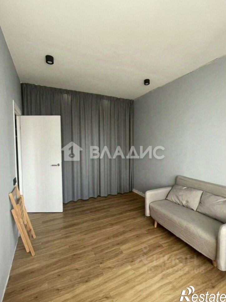 1-комн квартира микрорайон 140Б, 1