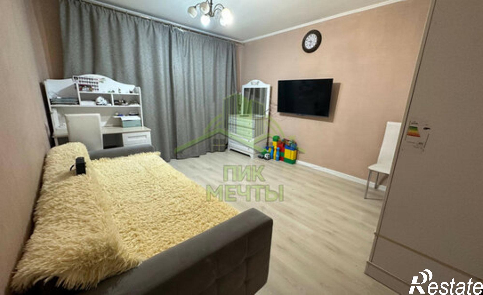 Купить квартиру за 7 400 000 рублей на улица Жердева, 142