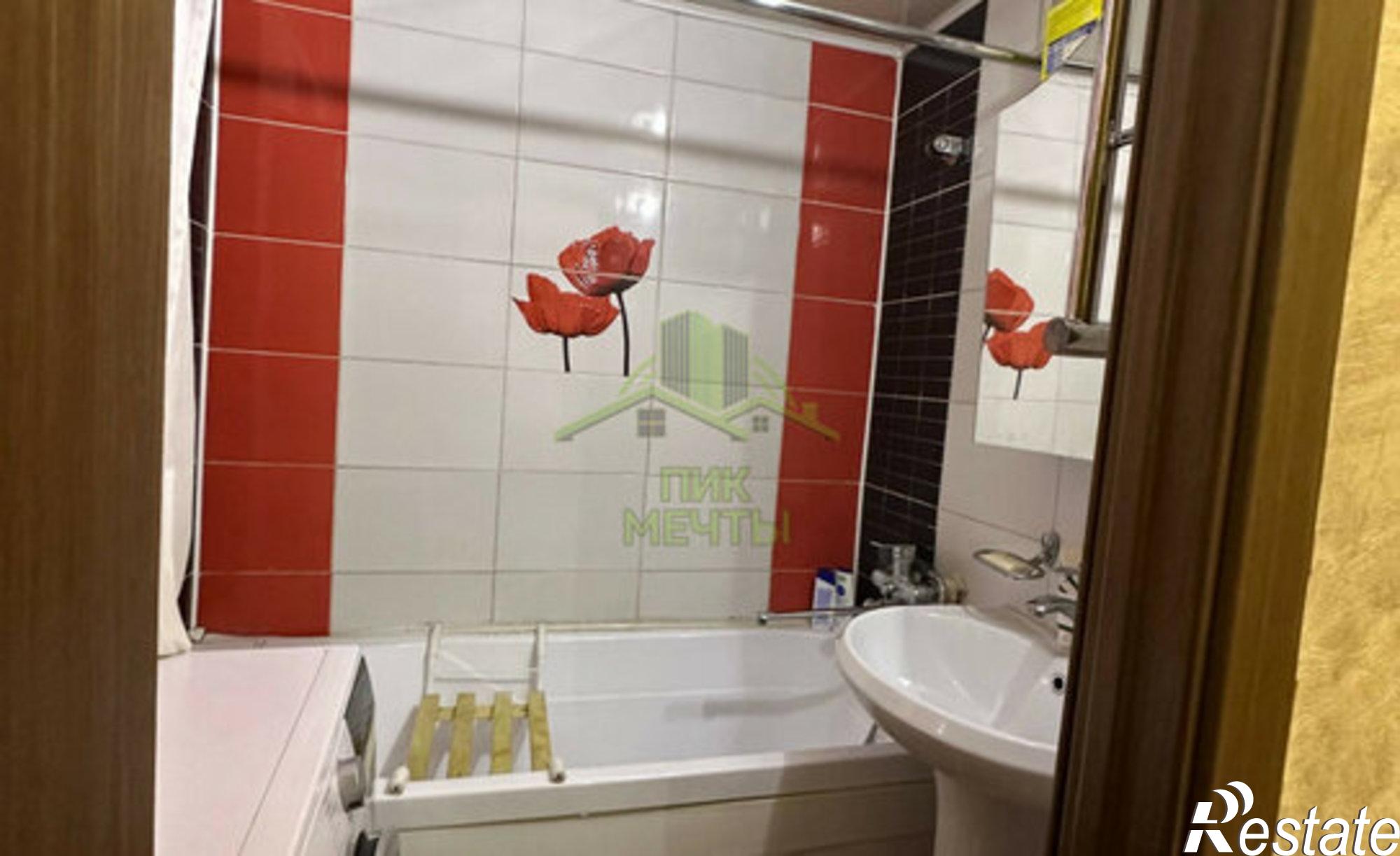 Купить квартиру за 7 400 000 рублей на улица Жердева, 142