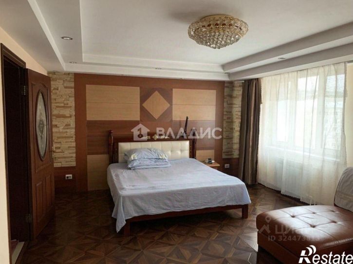 3-комн квартира улица Калашникова, 11,  д. 11