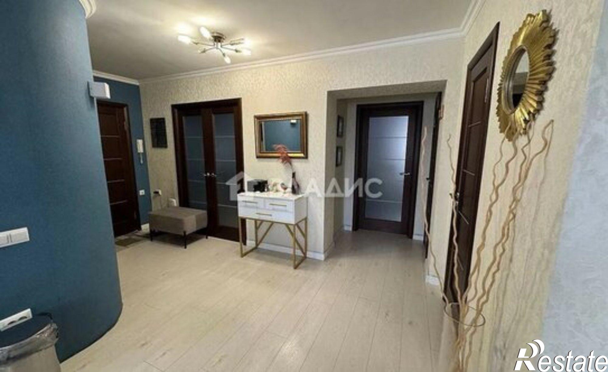 Купить квартиру за 10 900 000 рублей на улица Калашникова, 16