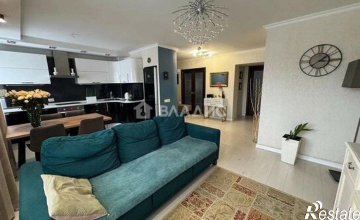 3-комн квартира улица Калашникова, 16,  д. 16