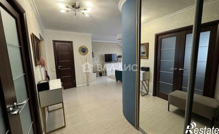 3-комн квартира улица Калашникова, 16,  д. 16