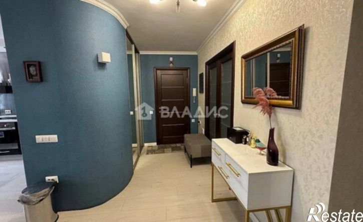 3-комн квартира улица Калашникова, 16,  д. 16