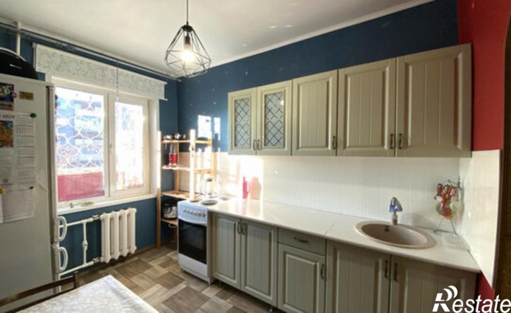 2-комн квартира 111-й микрорайон, 9