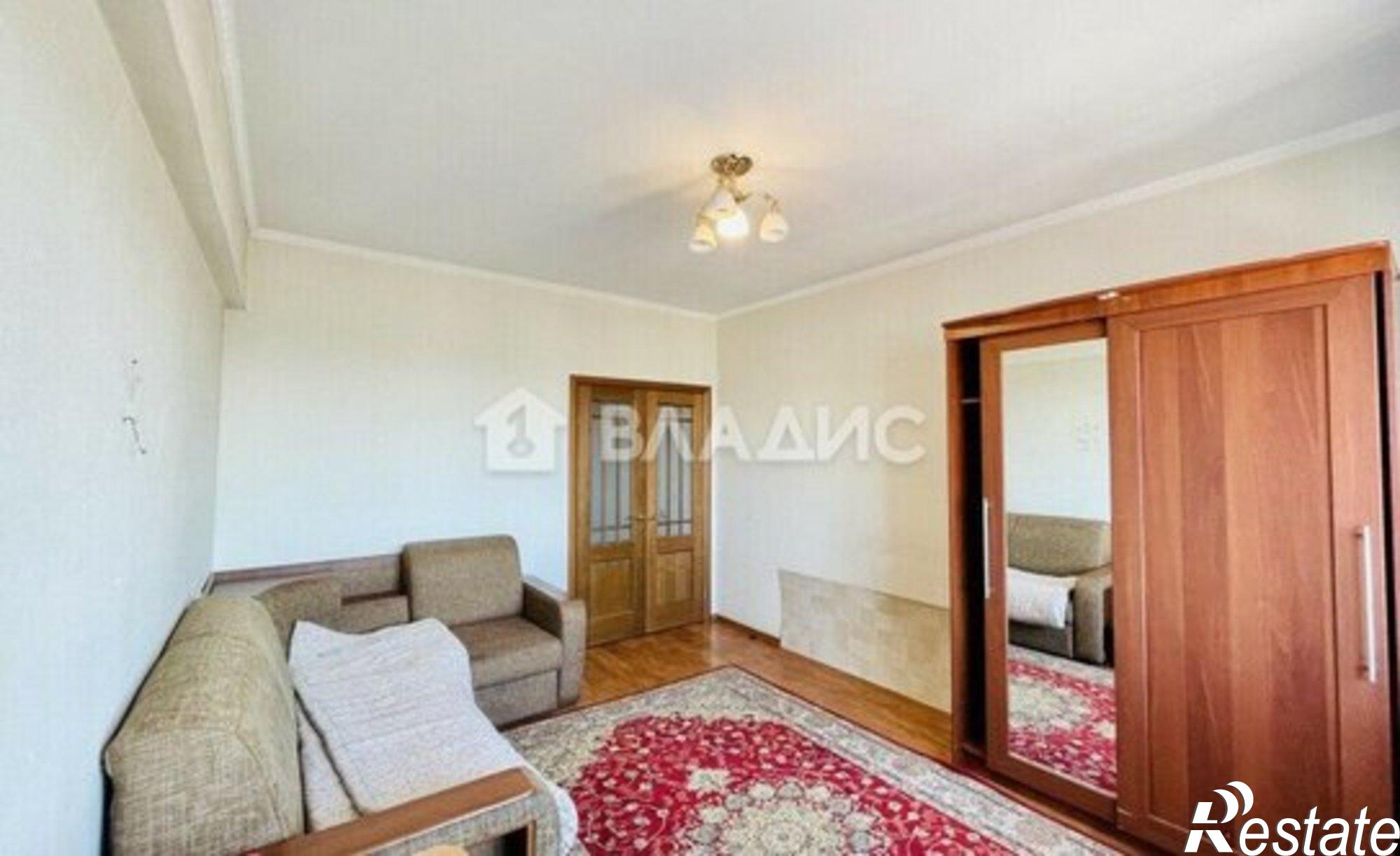 Купить квартиру за 12 000 000 рублей на улица Смолина, 81