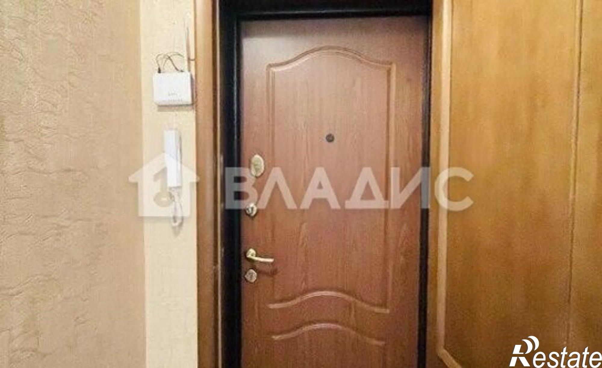 Купить квартиру за 12 000 000 рублей на улица Смолина, 81