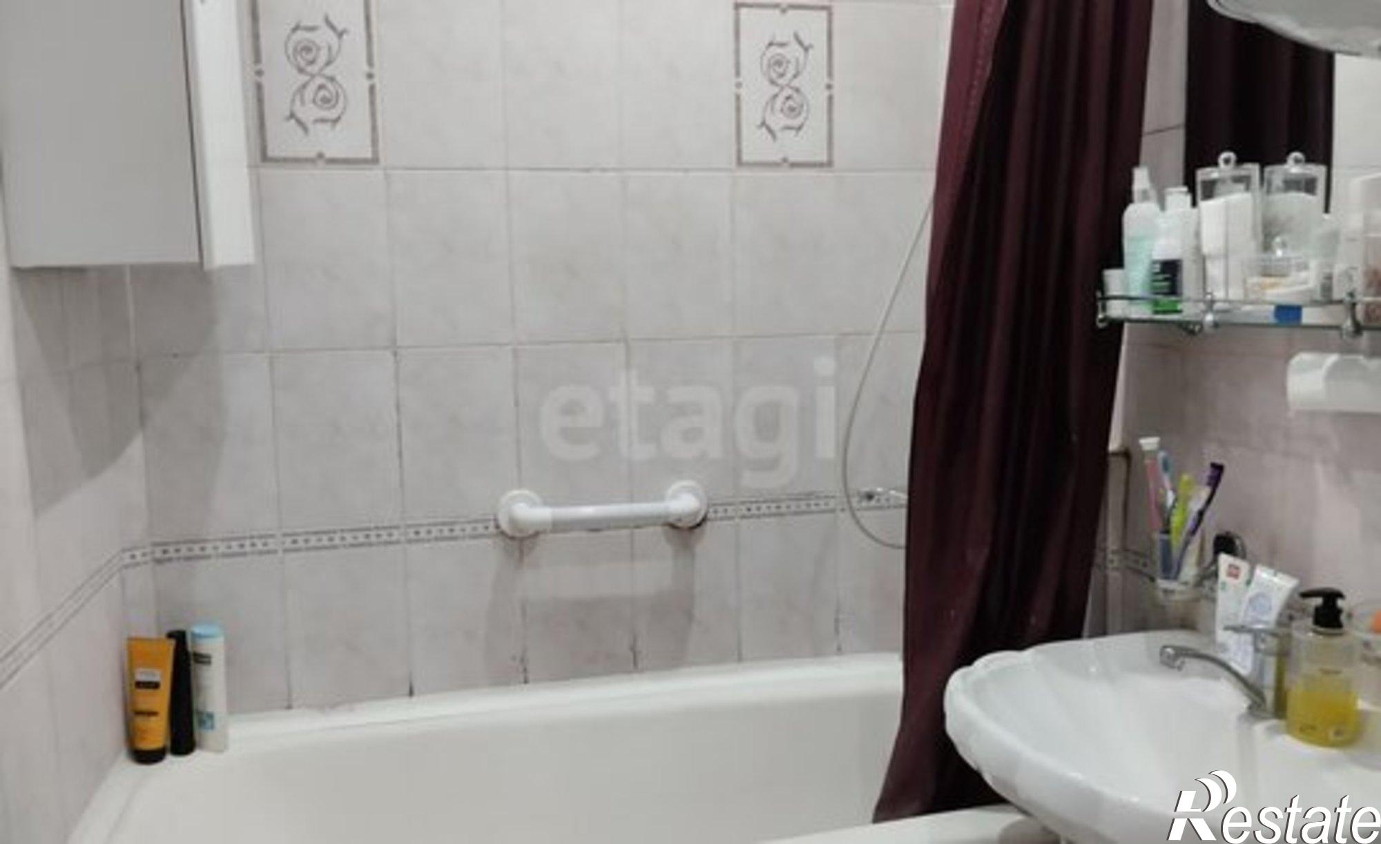 Купить квартиру за 7 300 000 рублей на проспект 50-летия Октября, 23