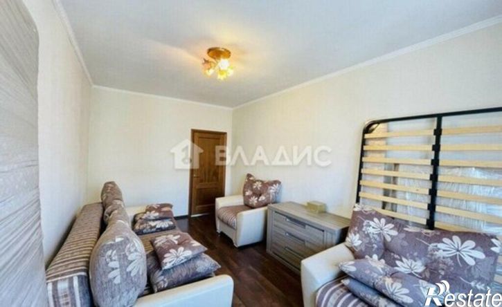 2-комн квартира улица Смолина, 81,  д. 81