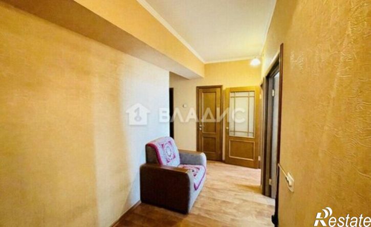 2-комн квартира улица Смолина, 81,  д. 81