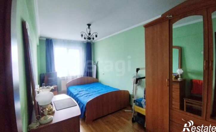 3-комн квартира улица Жердева, 92,  д. 92