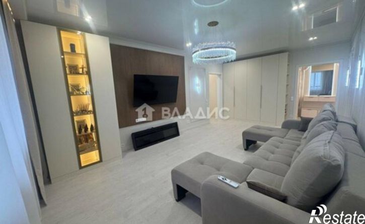 3-комн квартира ул Бабушкина, 1 5,  д. 1 5,  к. 5