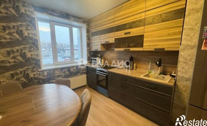 2-комн квартира 111-й микрорайон, 14А