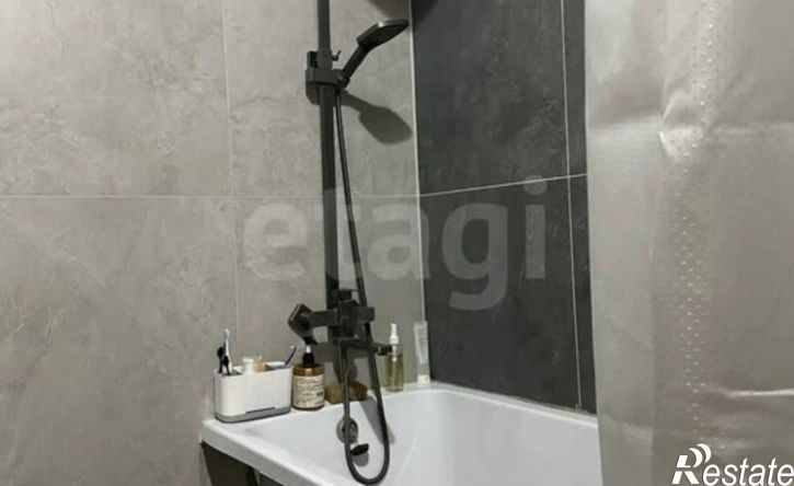 3-комн квартира микрорайон 140Б, 10