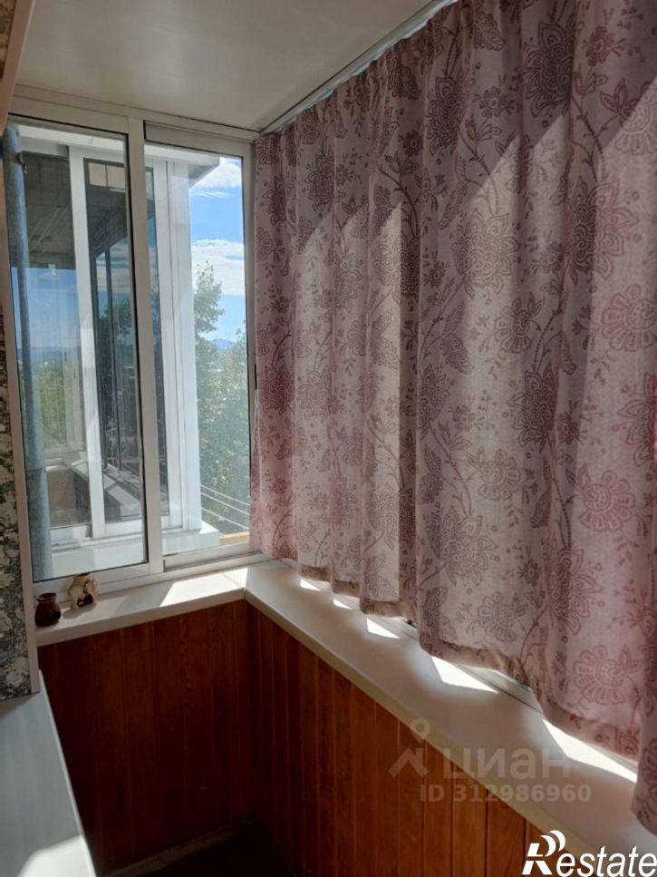 2-комн квартира ул Революции 1905 года, 32,  д. 32