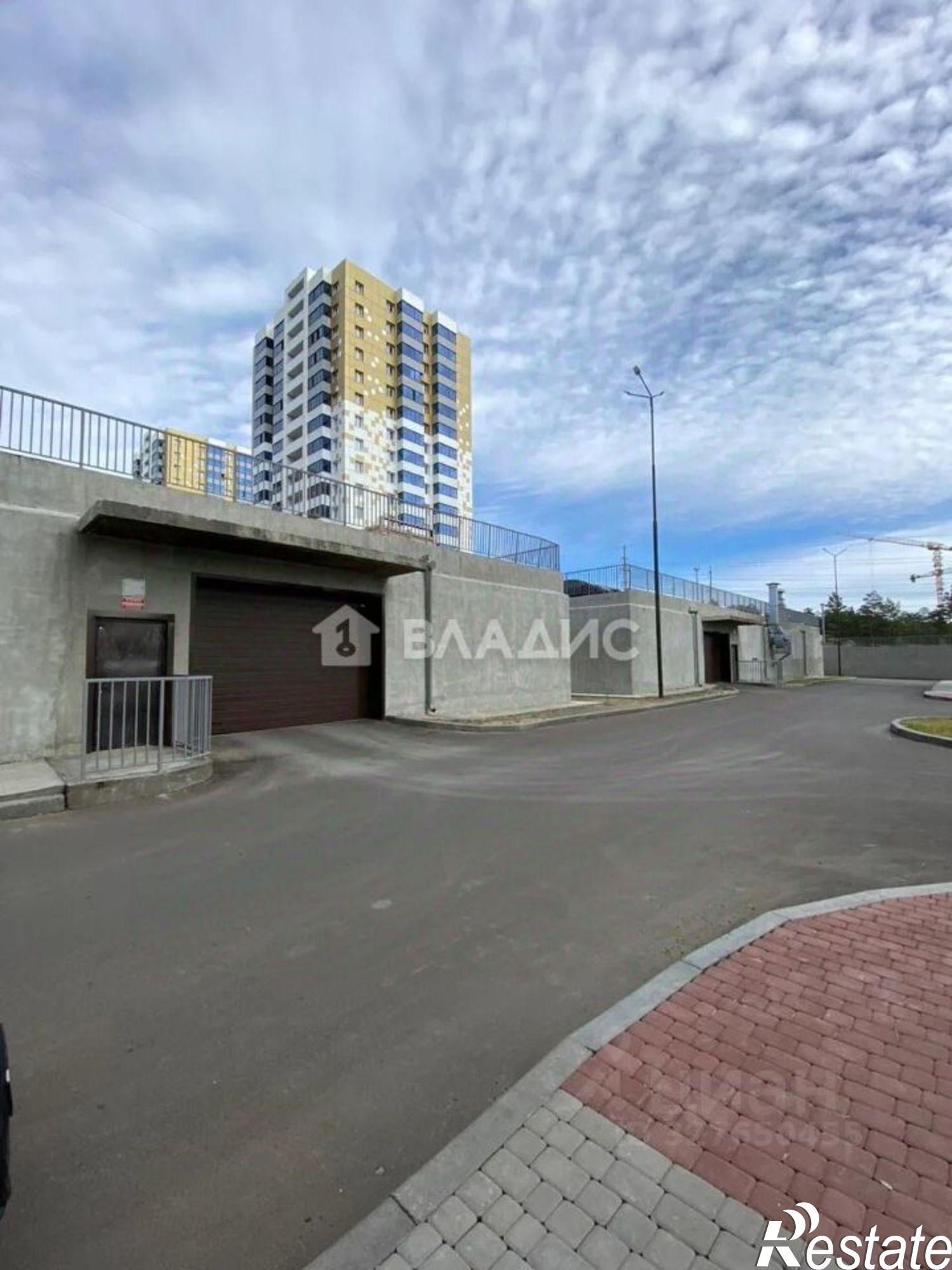 Купить гараж, место в паркинге за 1 700 010 рублей на микрорайон 140Б