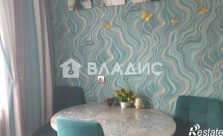 4-комн квартира ул Чаадаева, 3,  д. 3