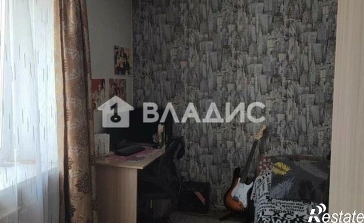 4-комн квартира ул Чаадаева, 3,  д. 3