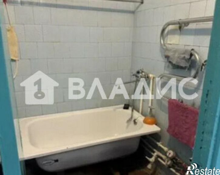 2-комн квартира улица Толстихина, 2,  д. 2