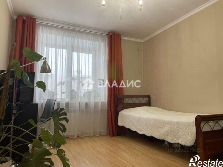4-комн квартира ул Октябрьская, 1,  д. 1