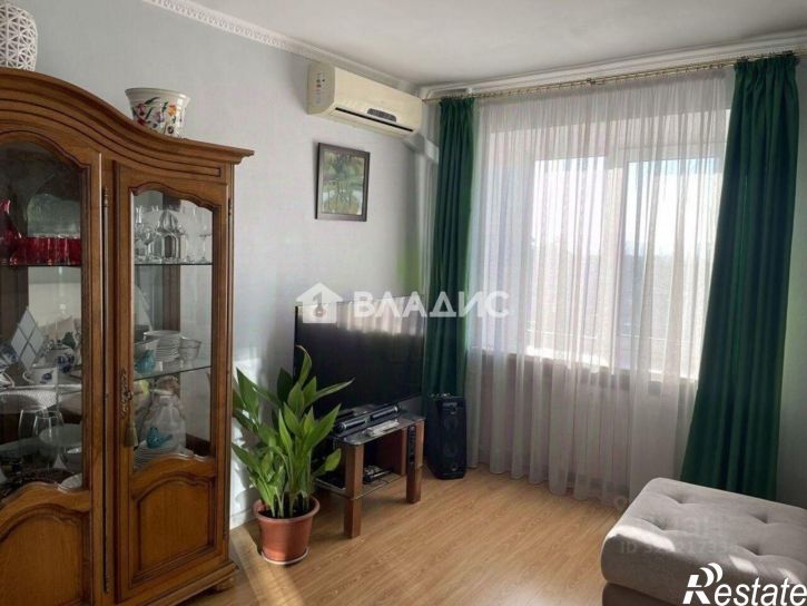 4-комн квартира ул Октябрьская, 1,  д. 1