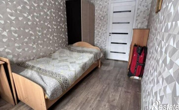 3-комн квартира ул Пристанская, 10,  д. 10