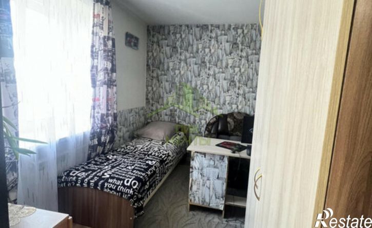 4-комн квартира ул Чаадаева, 3,  д. 3