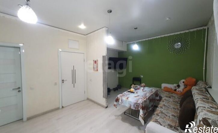 4-комн квартира Комсомольская улица, 23,  д. 23