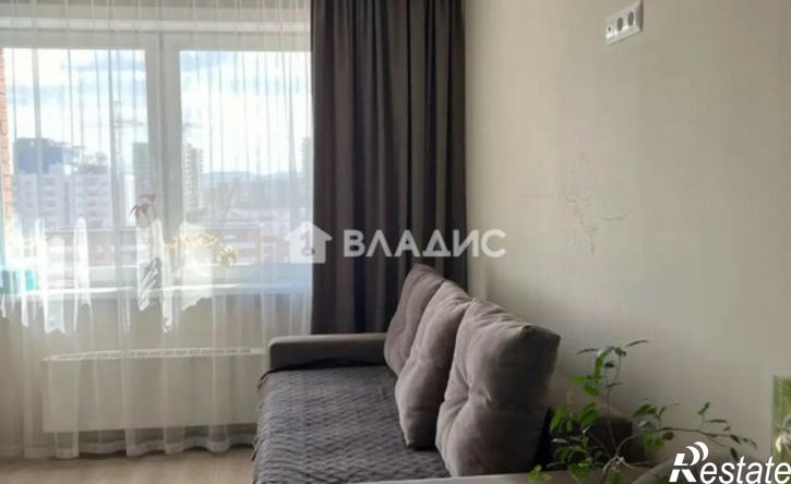 2-комн квартира микрорайон 140А, 25