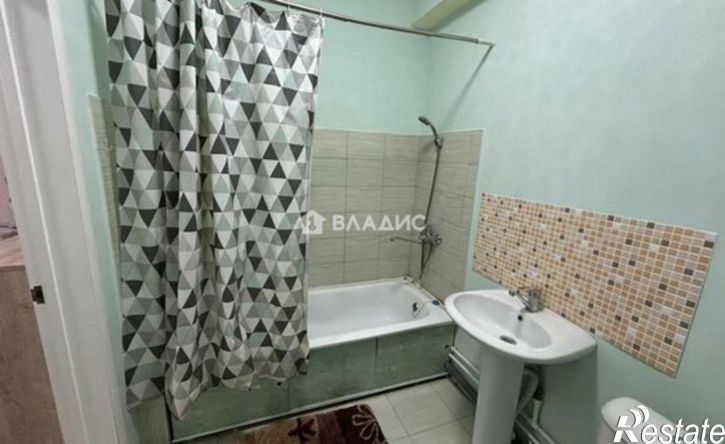 2-комн квартира 110-й микрорайон, 15
