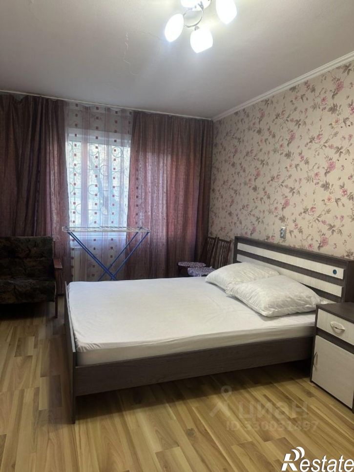 2-комн квартира улица Павлова, 70,  д. 70