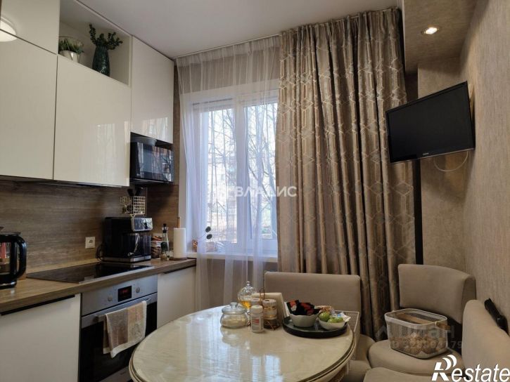 4-комн квартира улица Туполева, 12,  д. 12