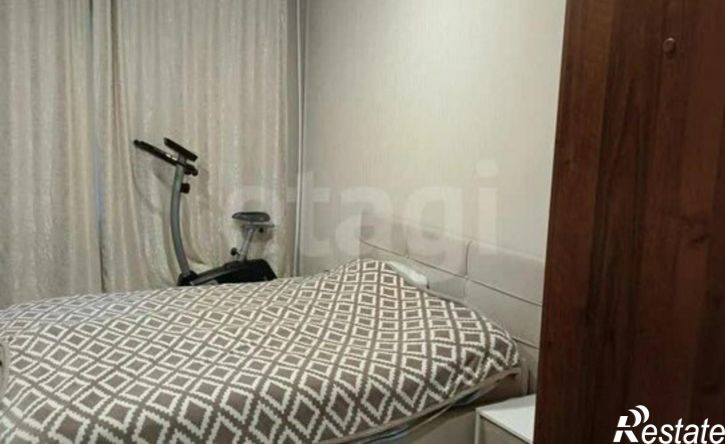 3-комн квартира 111-й микрорайон, 9