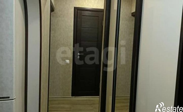 3-комн квартира 111-й микрорайон, 9