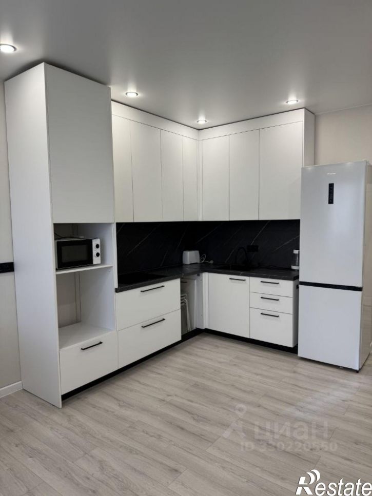 2-комн квартира микрорайон 140Б, 11
