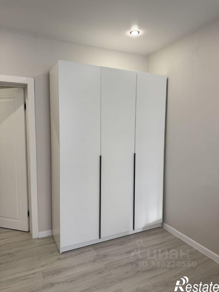2-комн квартира микрорайон 140Б, 11
