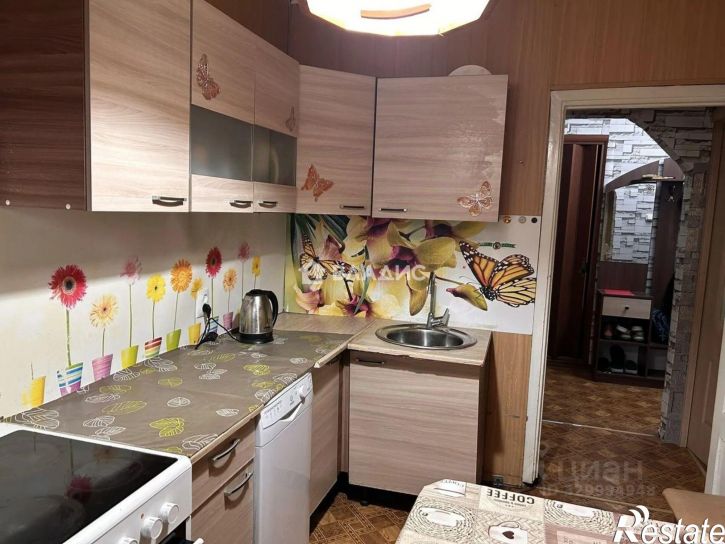 3-комн квартира 113-й микрорайон, 1