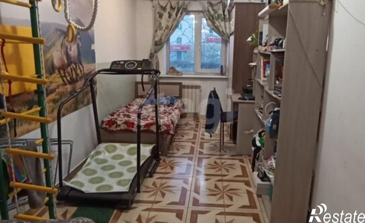 3-комн квартира пр-кт 50-летия Октября, 15,  д. 15