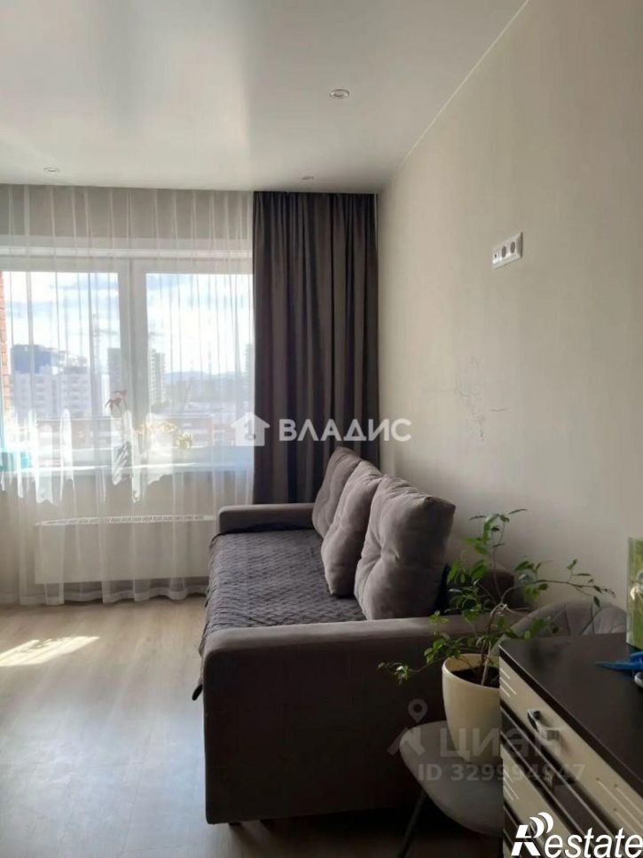 2-комн квартира микрорайон 140А, 25
