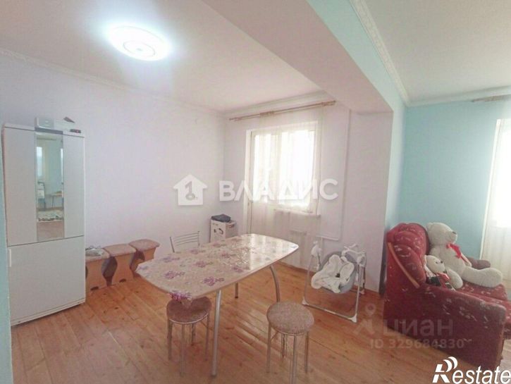 3-комн квартира ул Бабушкина, 180,  д. 180