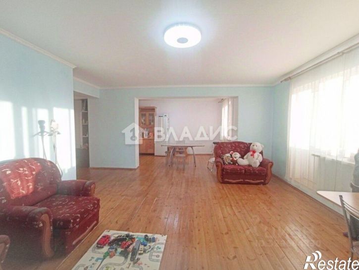 3-комн квартира ул Бабушкина, 180,  д. 180