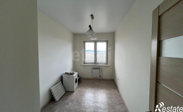3-комн квартира микрорайон 140А, 22