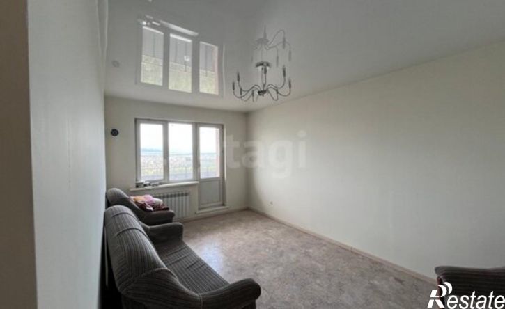 3-комн квартира микрорайон 140А, 22