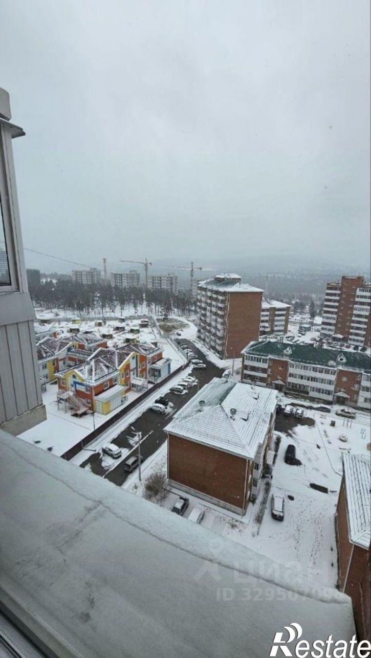2-комн квартира 140а м-н, 25