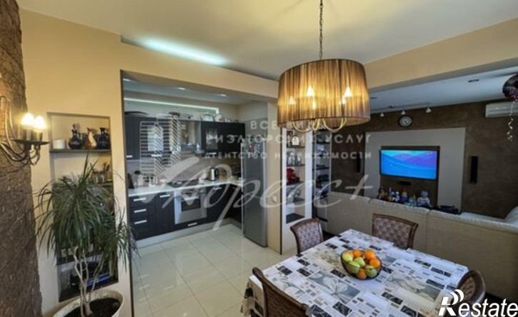 3-комн квартира улица Павлова, 48А,  д. 48А