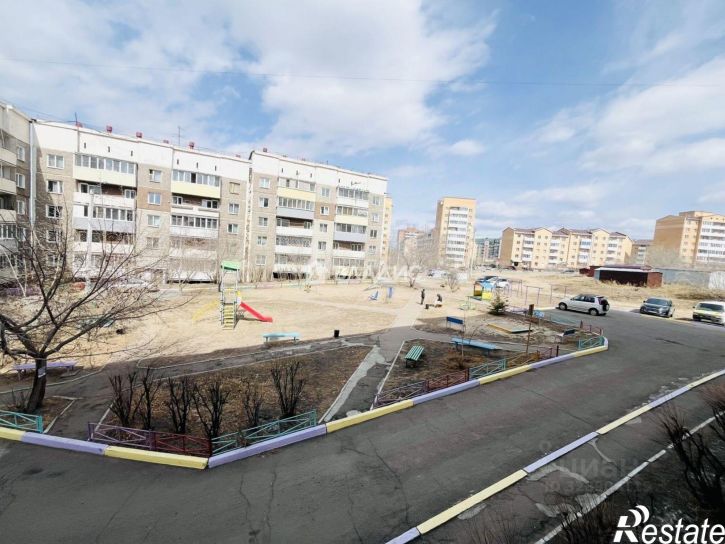 3-комн квартира 111-й микрорайон, 7