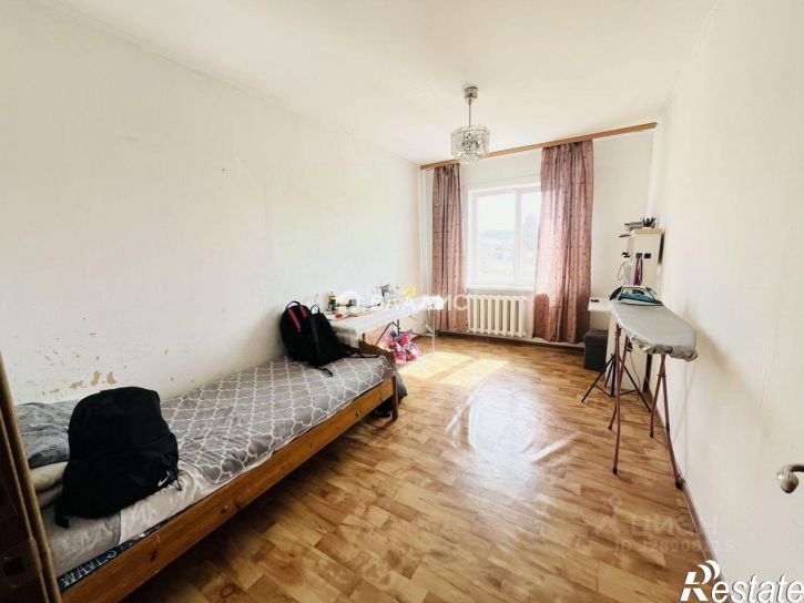 3-комн квартира 111-й микрорайон, 7