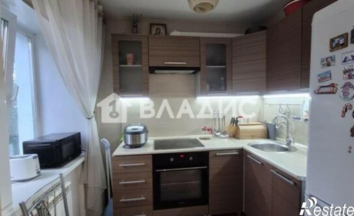 3-комн квартира улица Гагарина, 49,  д. 49
